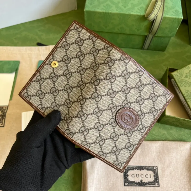 724562 CM 1 High-Quality Bags - Image 8