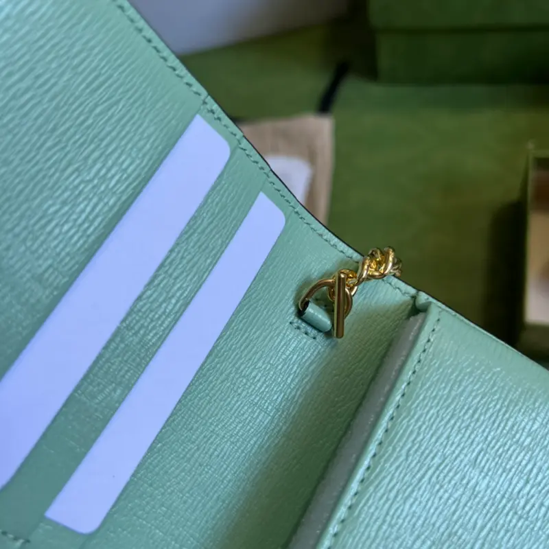 701061 CM 1 High-Quality Bags - Image 8