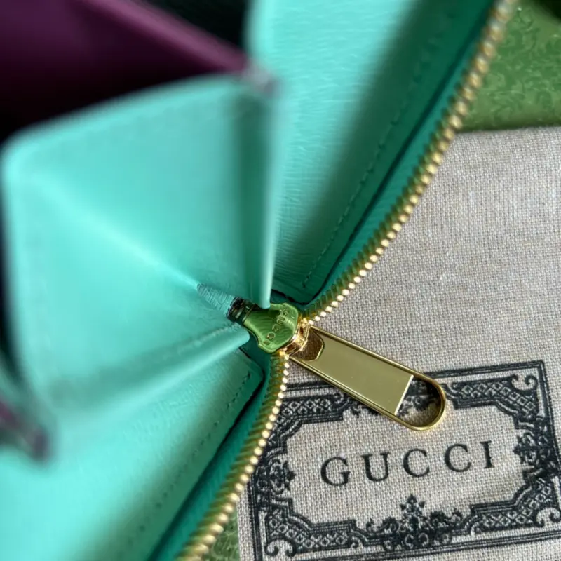 701060 CM 2 High-Quality Bags - Image 8