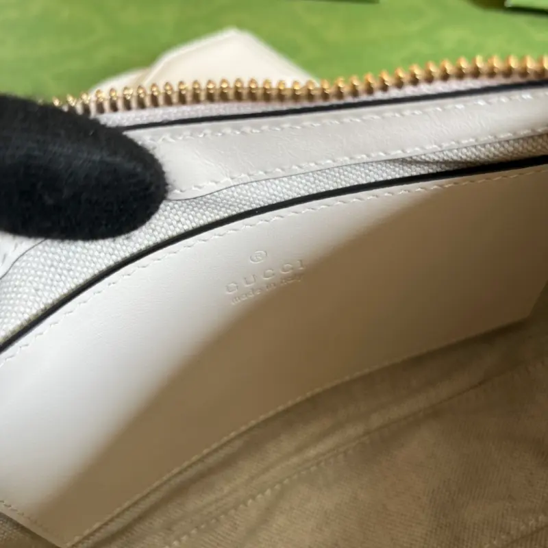 735049 CM 3 High-Quality Bags - Image 8