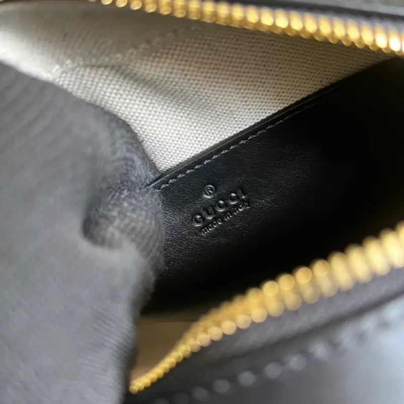 702234 CM 4 High-Quality Bags - Image 8