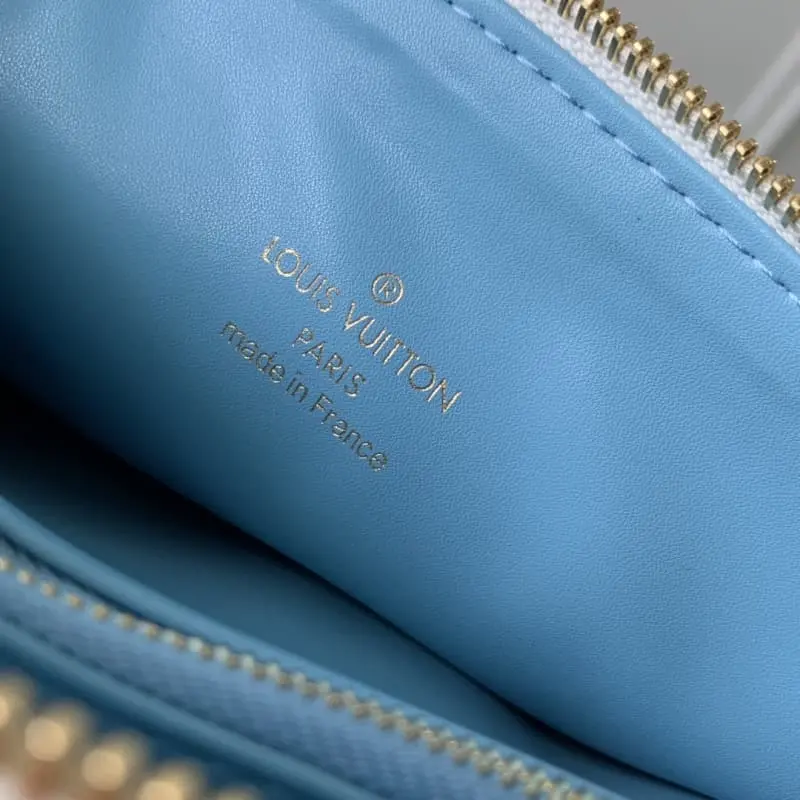 M11225 26x20x12cm High Quality Bags - Image 8