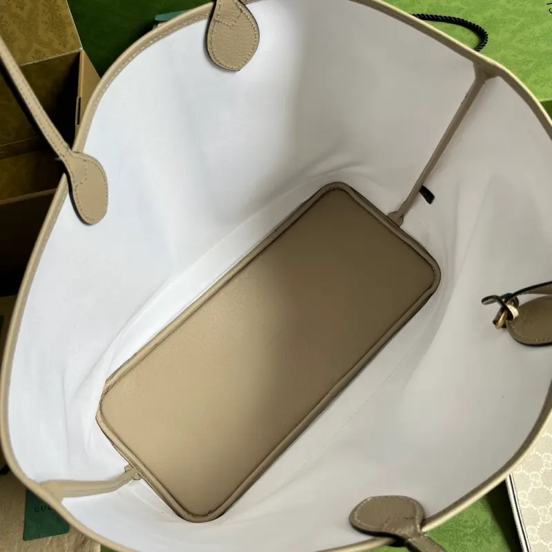 726755 CM 1 High-Quality Bags - Image 8