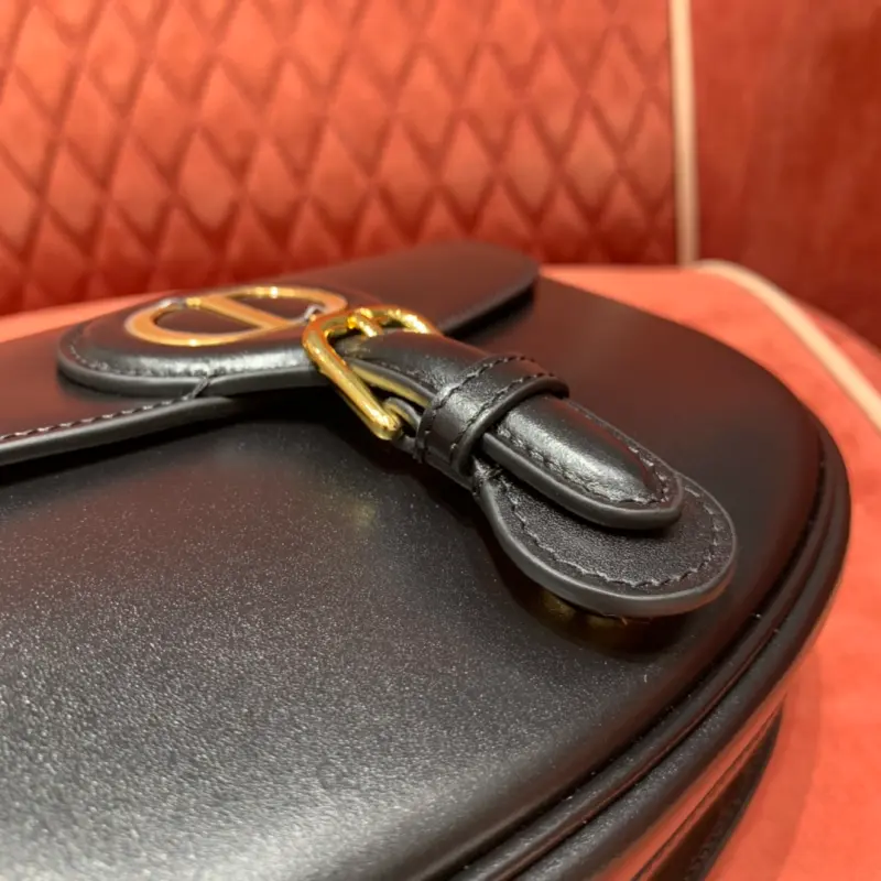 ML110 Large High Quality Bags - Image 8