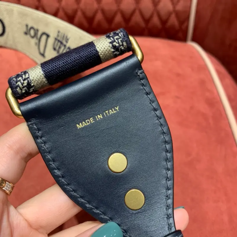 ML213 1 High Quality Bags - Image 5