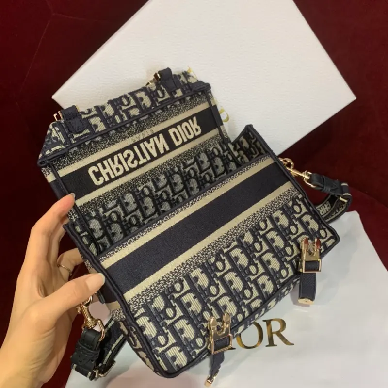 ML211 High Quality Bags - Image 8