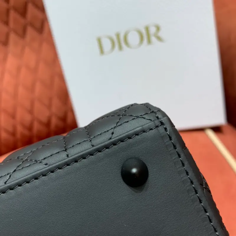 ML172 1 High Quality Bags - Image 8