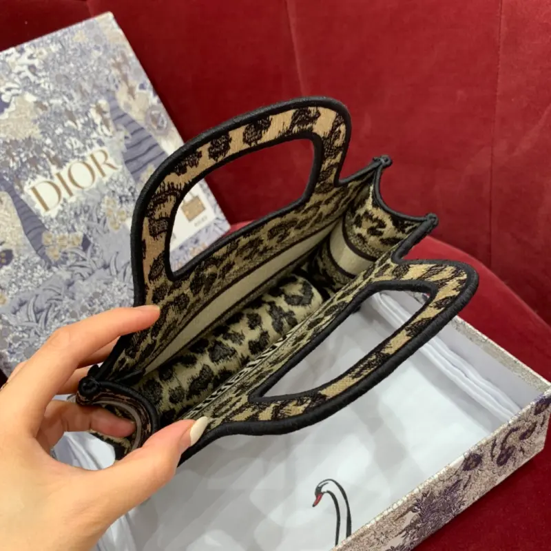 ML154 High Quality Bags - Image 8