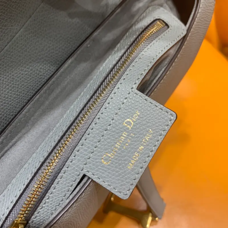 ML120 2 High Quality Bags - Image 8