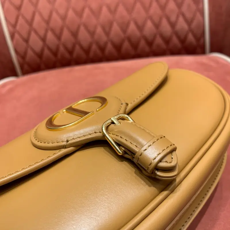 ML118 High Quality Bags - Image 8