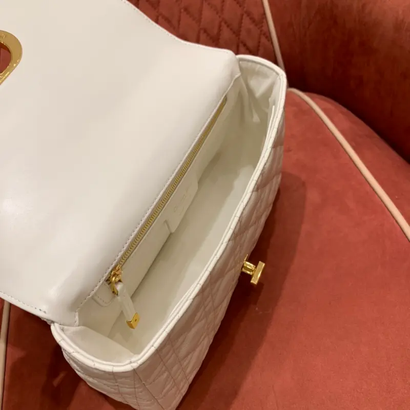 ML103 4 High Quality Bags - Image 8