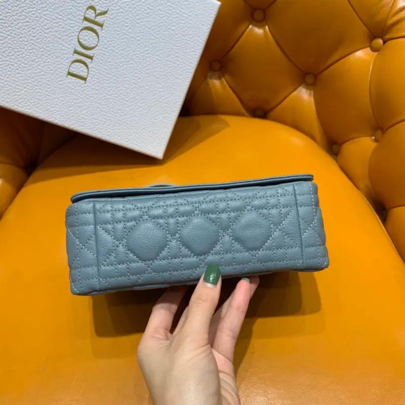 ML102 2 High Quality Bags - Image 8