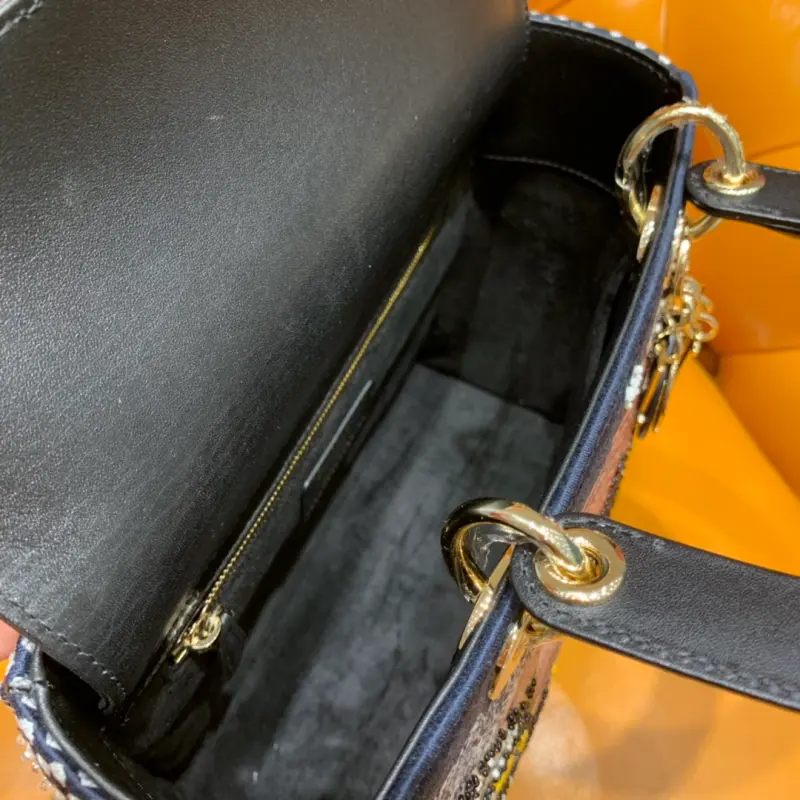 ML100 High Quality Bags - Image 8