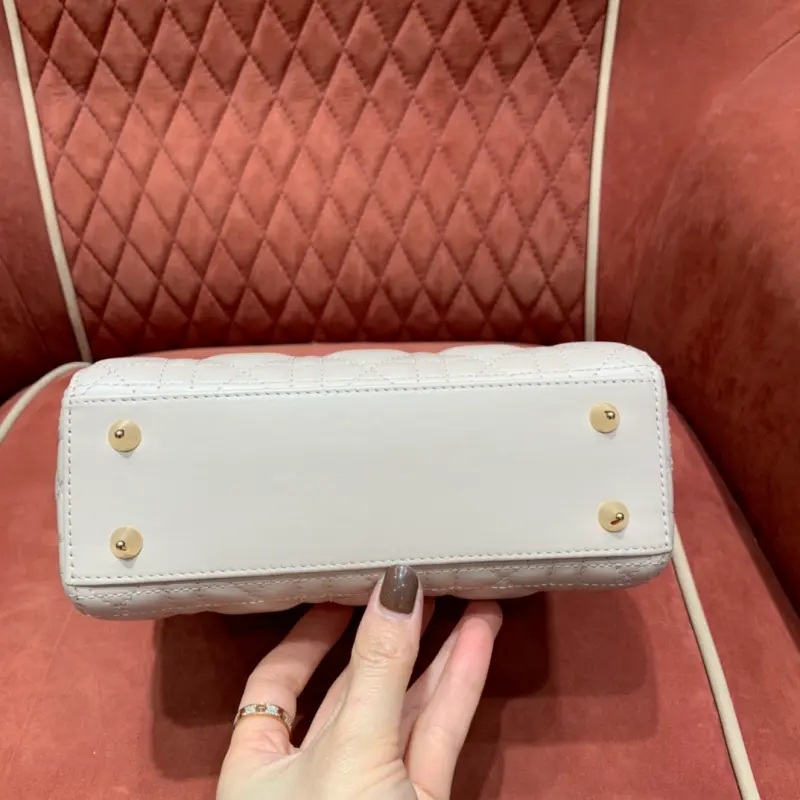 ML82 High Quality Bags - Image 7