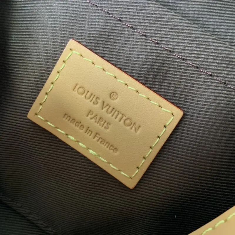 M83346 White Flower 19x12x7cm High Quality Bags - Image 8