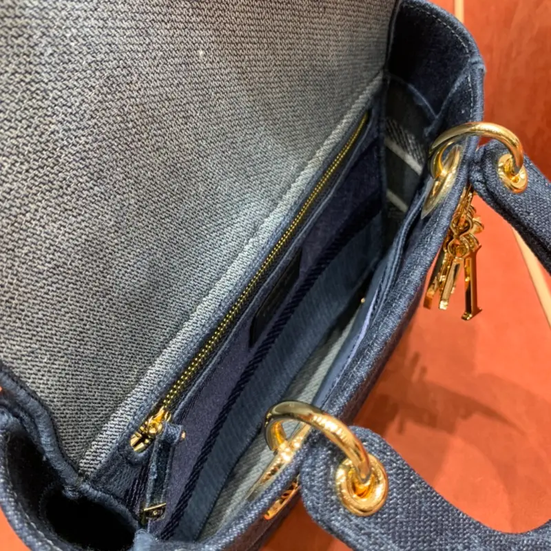 ML19 High Quality Bags - Image 8