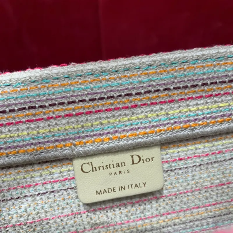 ML105 High Quality Bags - Image 8