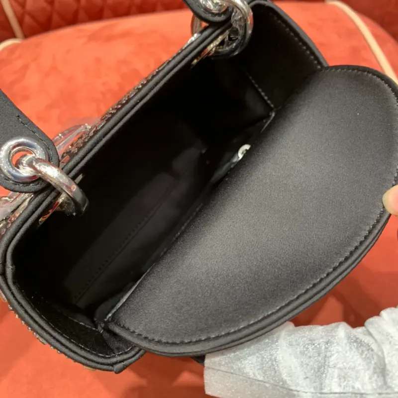 ML314 2 High Quality Bags - Image 6