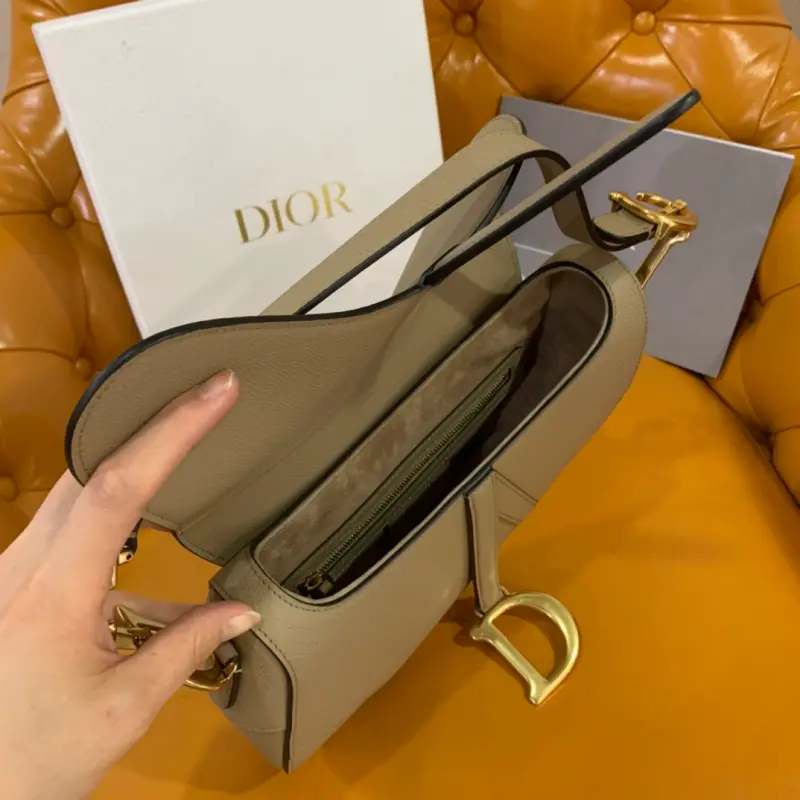 ML61 High Quality Bags - Image 8