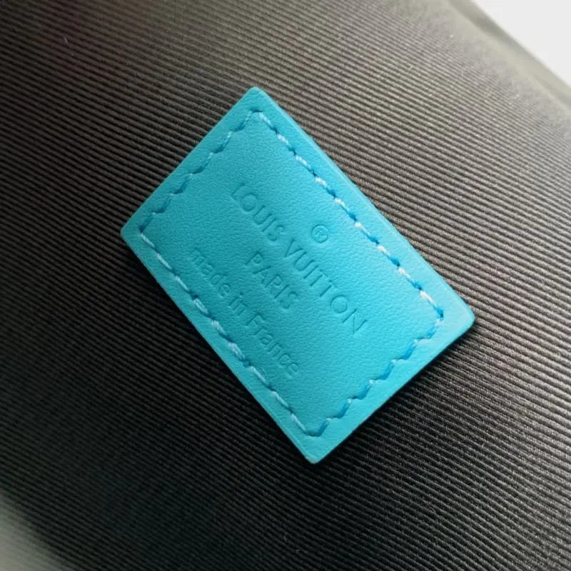 M11496 HH170 18x11x6.5cm High Quality Bags - Image 8