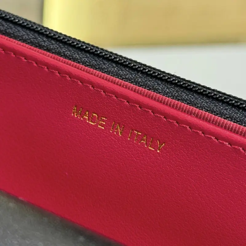 19Week CM 4 High Quality Bags - Image 12