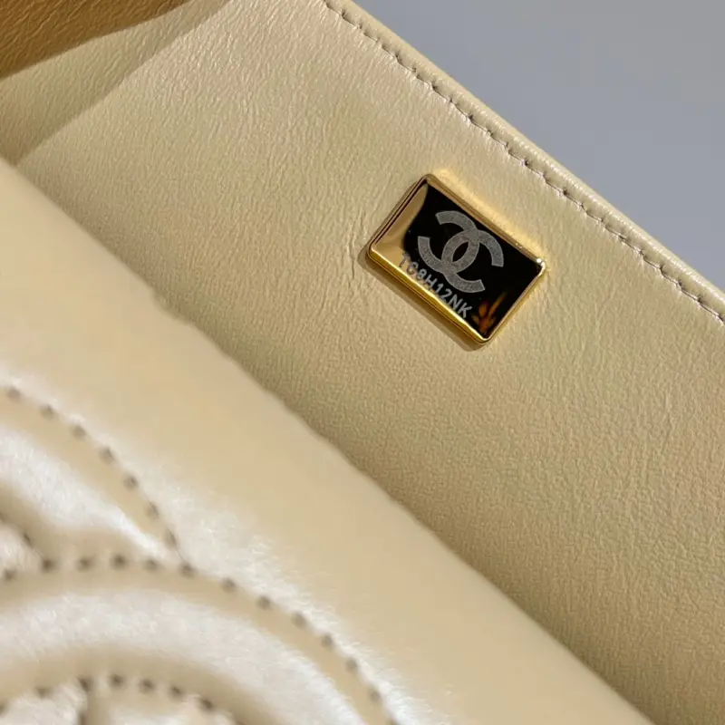 Medium 25cm Lamb Skin CM 6 High Quality Bags - Image 8