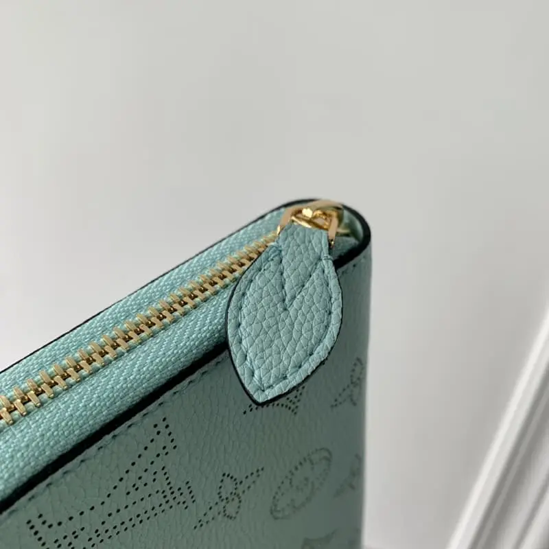 M61867 Lake Blue HH149 19.5*10.5*2.5cm High Quality Bags - Image 8
