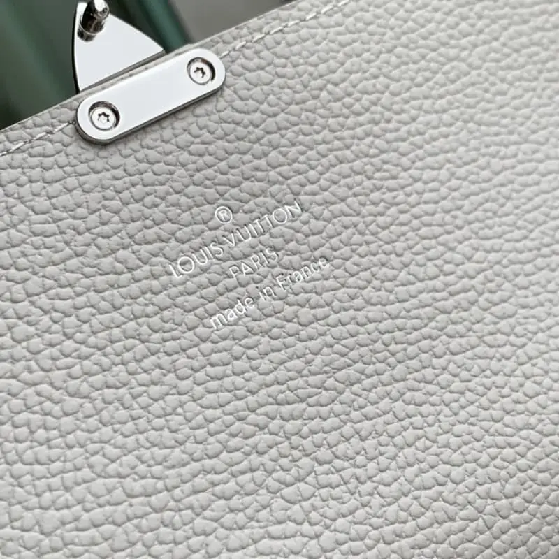 M13463 19x11x3cm High Quality Bags - Image 8