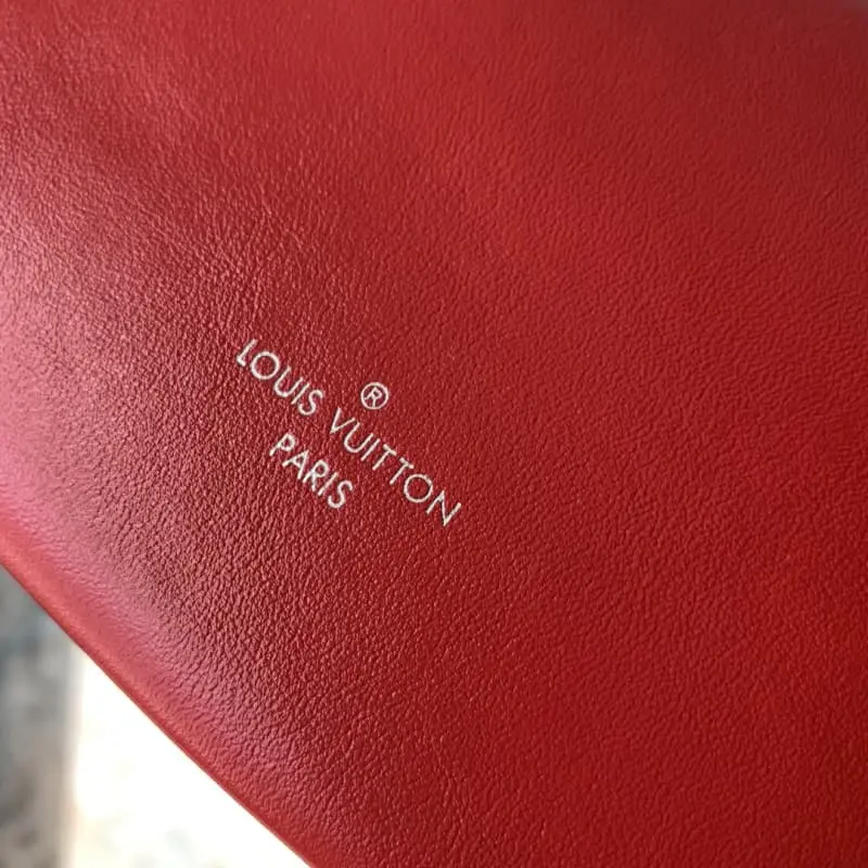 M25445 Red 23x12x4cm High Quality Bags - Image 7