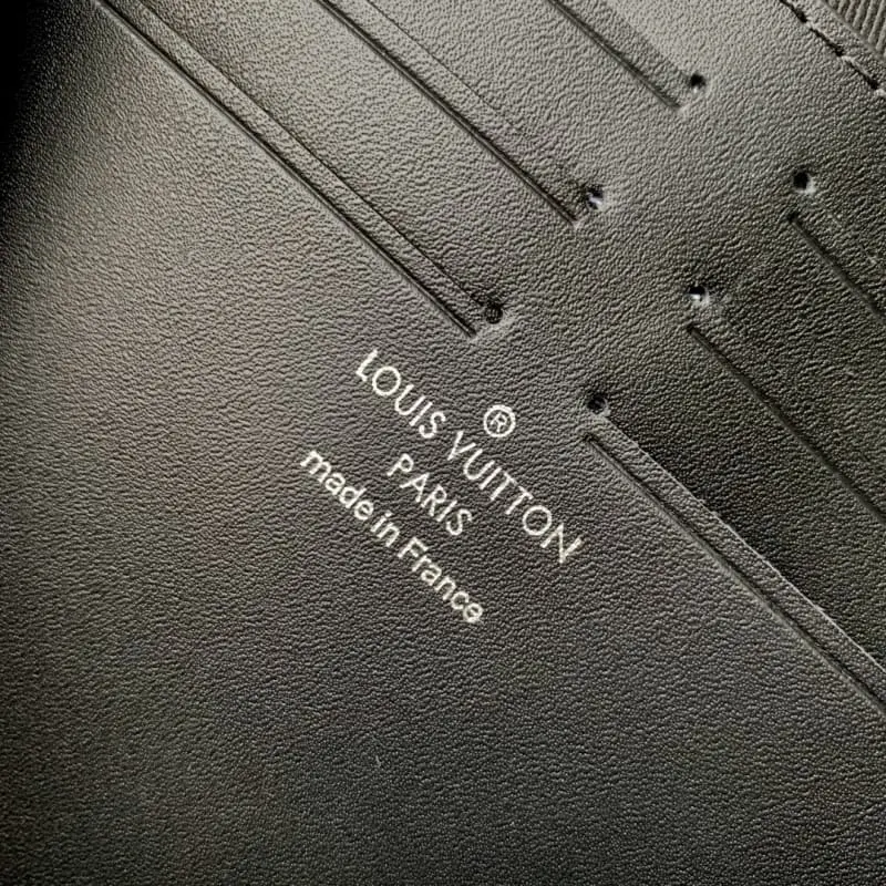 M61692 27x21x6cm High Quality Bags - Image 8