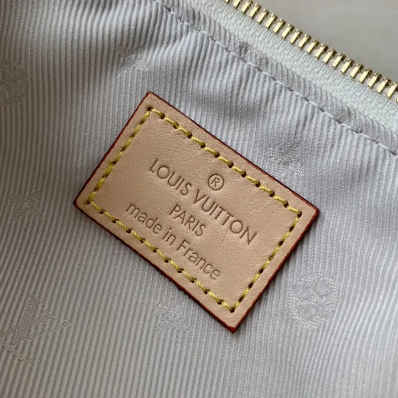 M58009 HH40 15.5x10.5x4cm High Quality Bags - Image 8