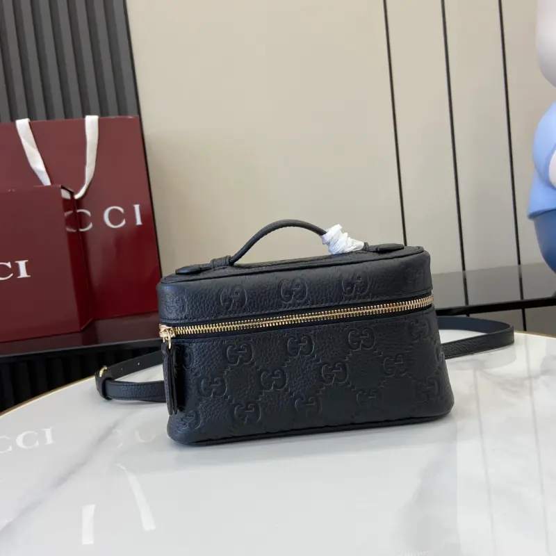 815949 CM 2 High-Quality Bags