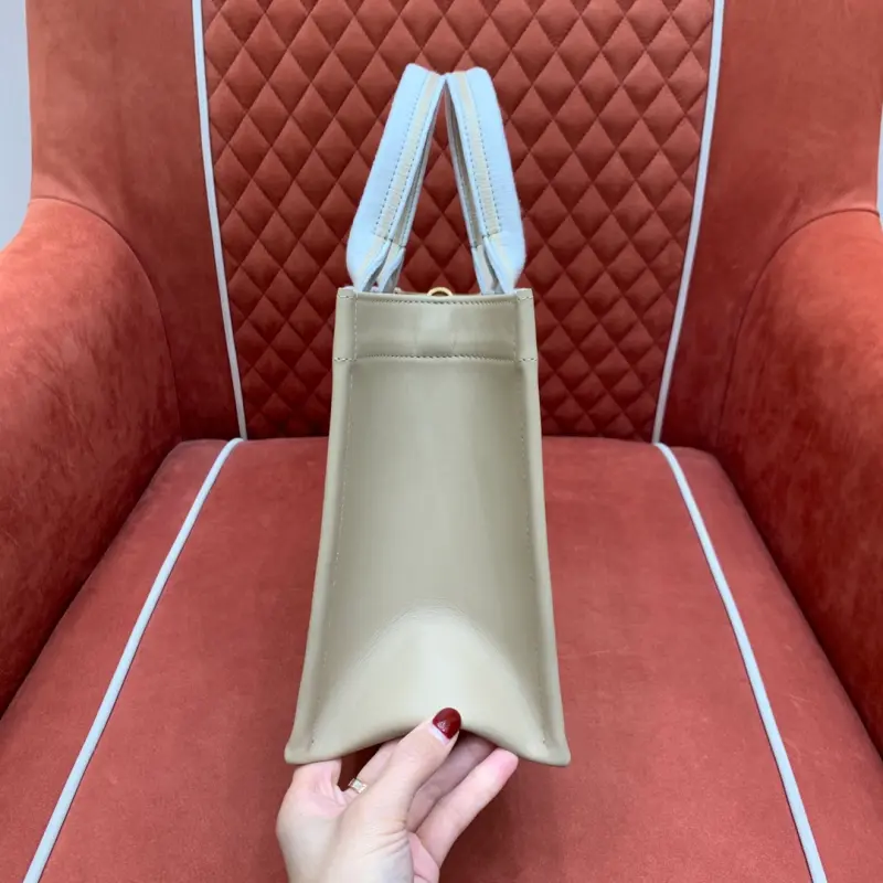 ML249 2 High Quality Bags - Image 3