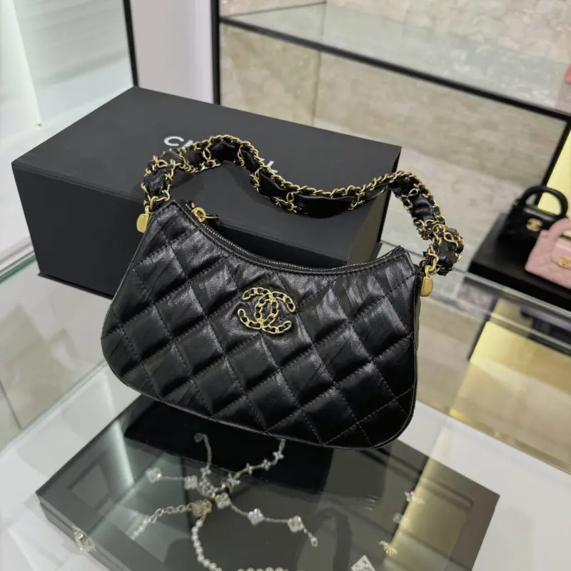 23k19 Underarm Bag Small CM 2 High Quality Bags