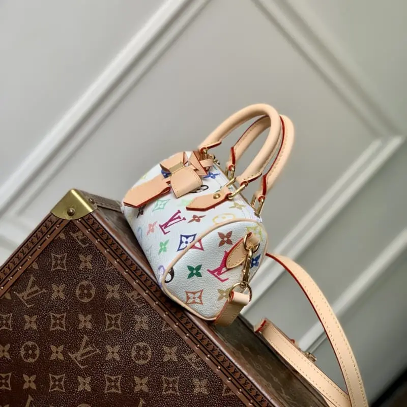 M13391 10x7.5x16cm High Quality Bags - Image 3