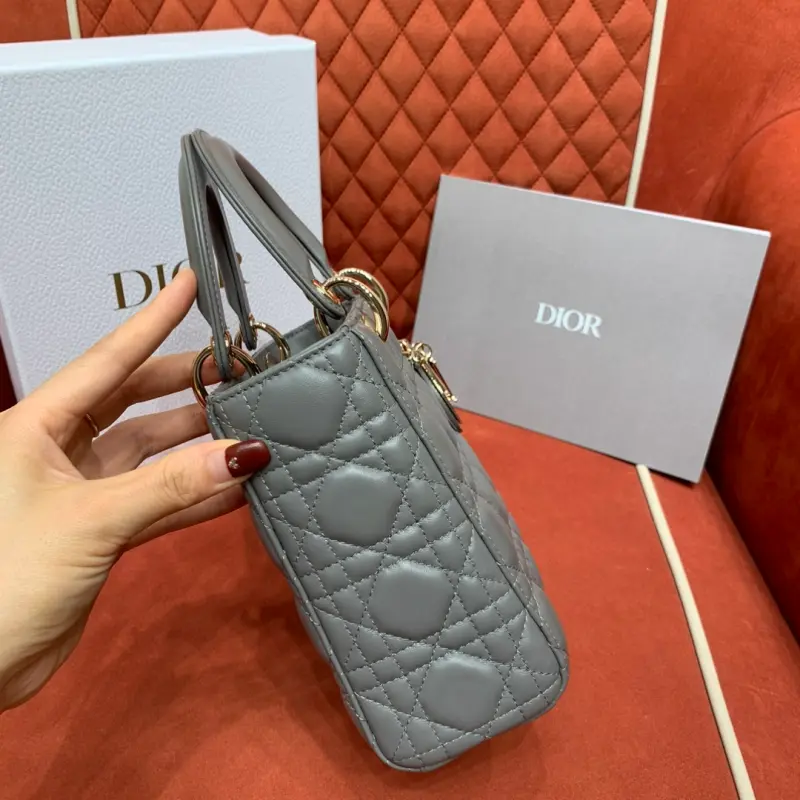 ML237 1 Grey Elephant High Quality Bags - Image 3