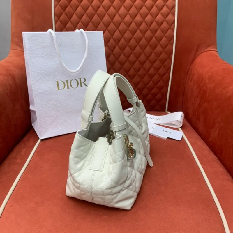 ML176 4 High Quality Bags - Image 4