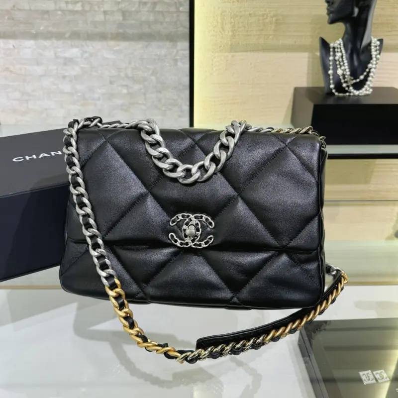 19 Bag Black Silver Medium 30cm High Quality Bags - Image 2