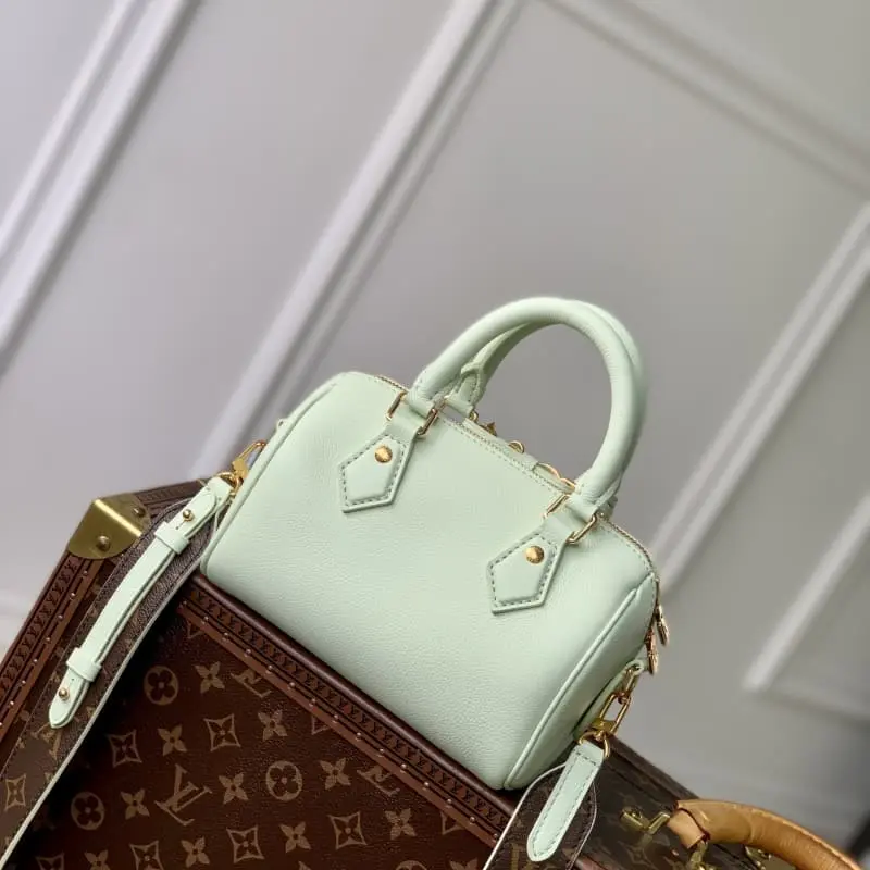 M24605 18x12.5x11cm High Quality Bags - Image 4