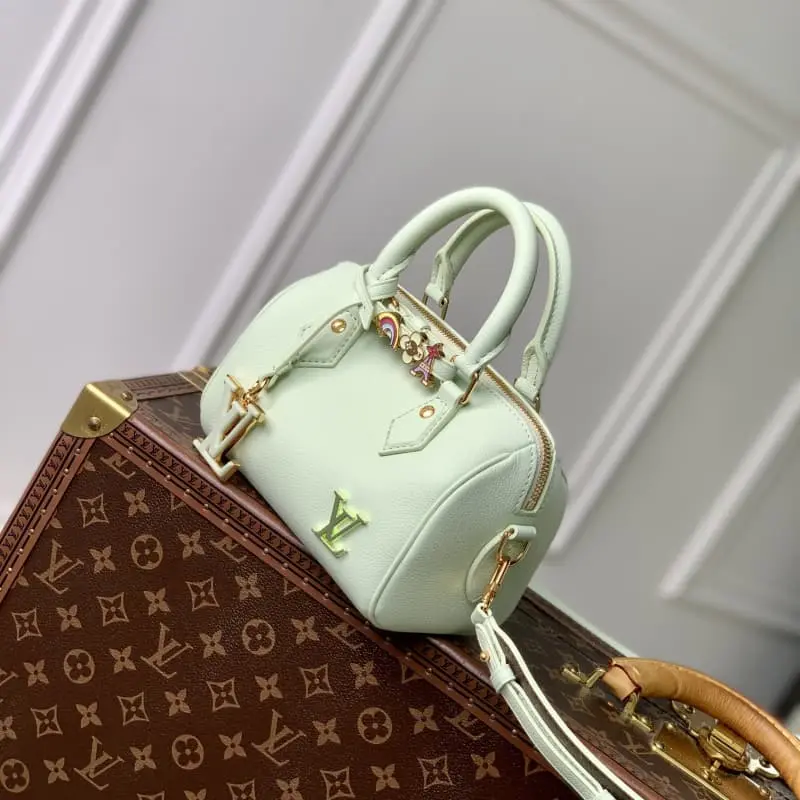 M24605 18x12.5x11cm High Quality Bags - Image 3