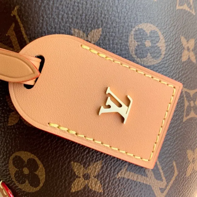 M13014 17x10x26cm High Quality Bags - Image 7