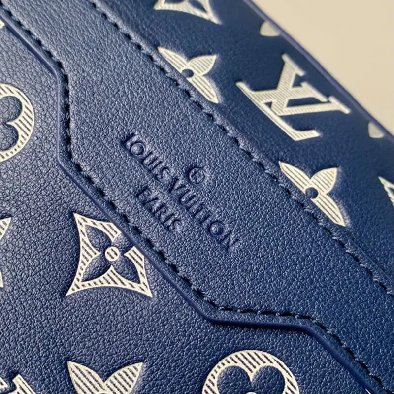 M24753 Blue 25x18.5x7cm High Quality Bags - Image 7