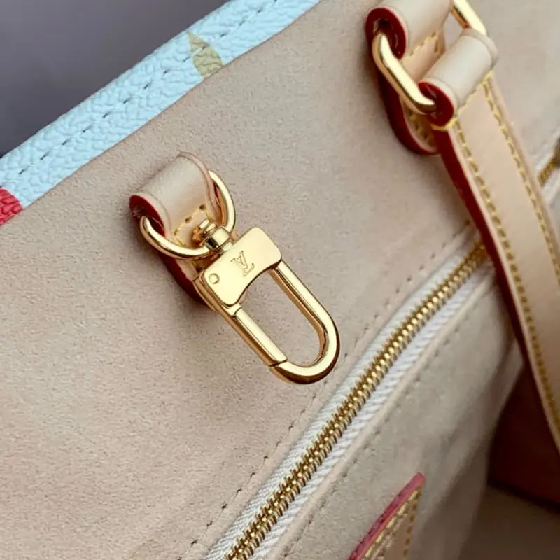 M13079 27x14x35cm High Quality Bags - Image 7