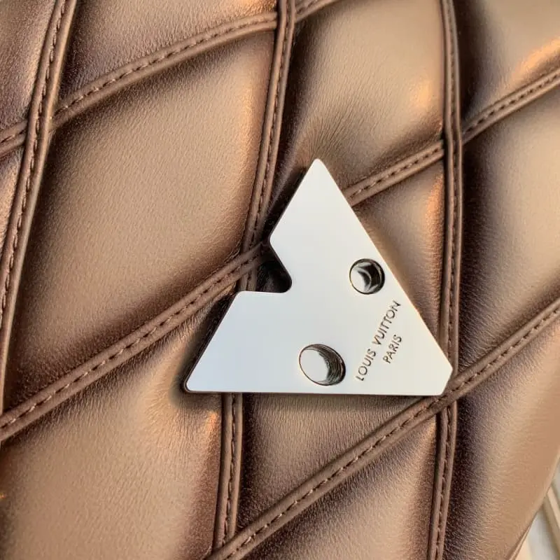 M22891 Silver Grey 23x16x10cm High Quality Bags - Image 7