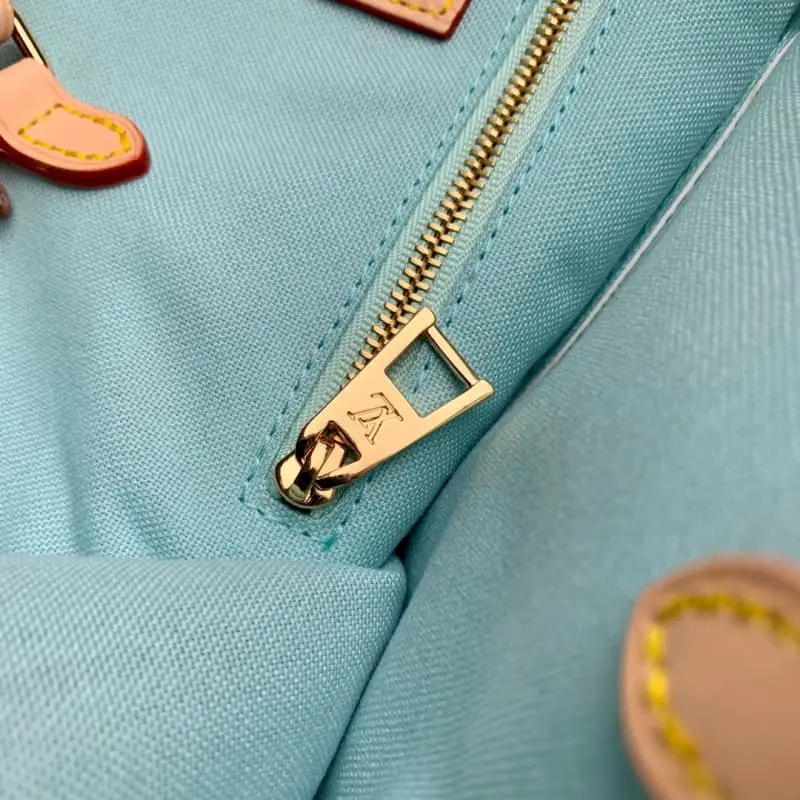 N40518 Blue Grid 35x27x14cm High Quality Bags - Image 7