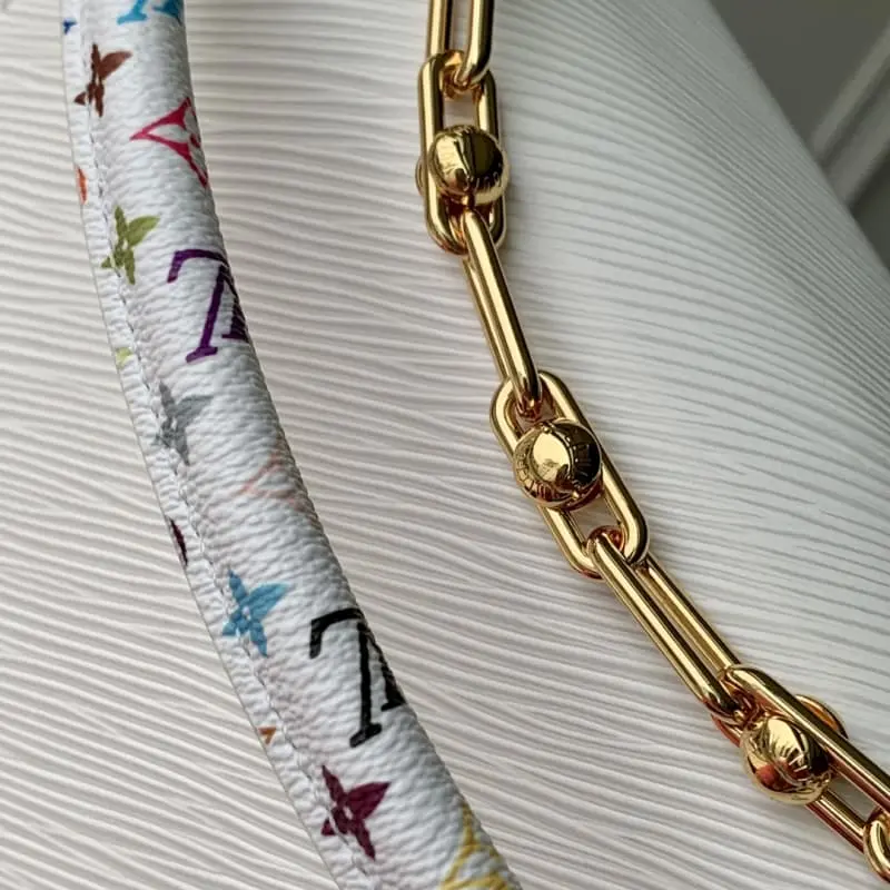 M13678 White 16x8x23cm High Quality Bags - Image 7