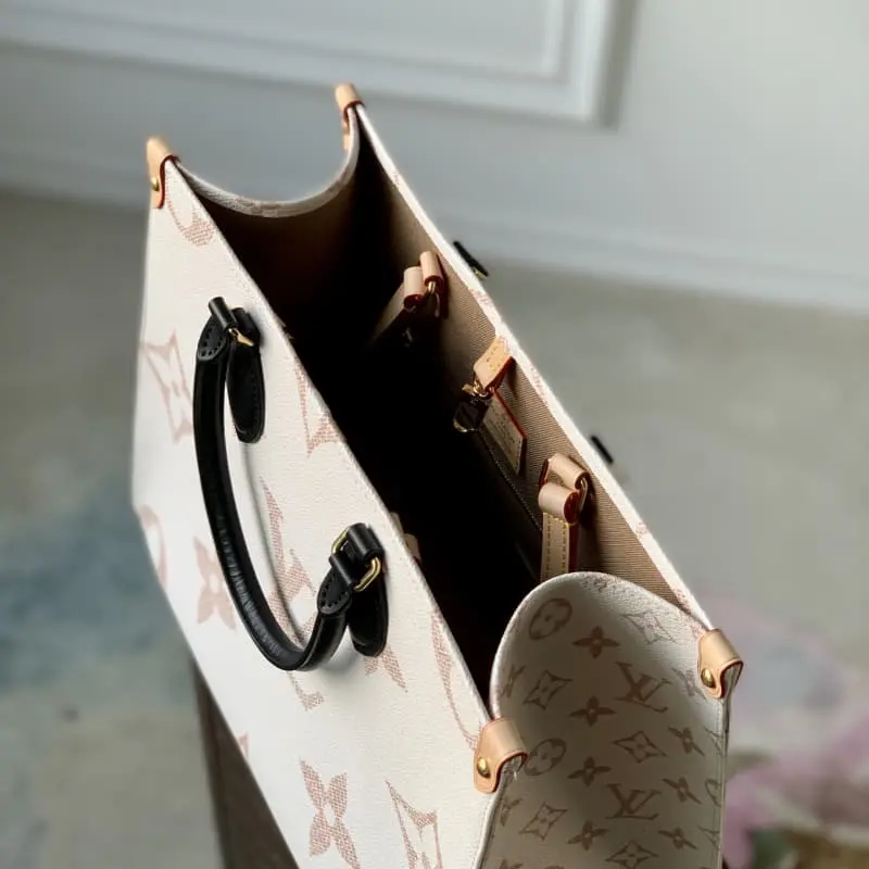 M46912 35x27x14cm High Quality Bags - Image 7