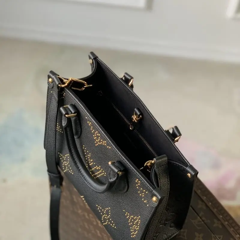 M46733 25x19x11.5cm High Quality Bags - Image 7