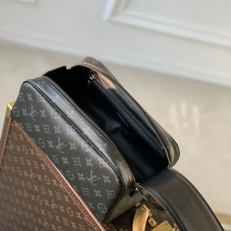 M46354 28x15x16.5cm High Quality Bags - Image 7