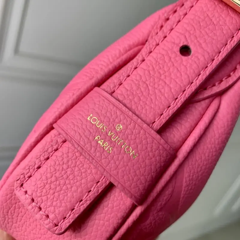 M82487 Rose Red 20.5x11x5cm High Quality Bags - Image 7